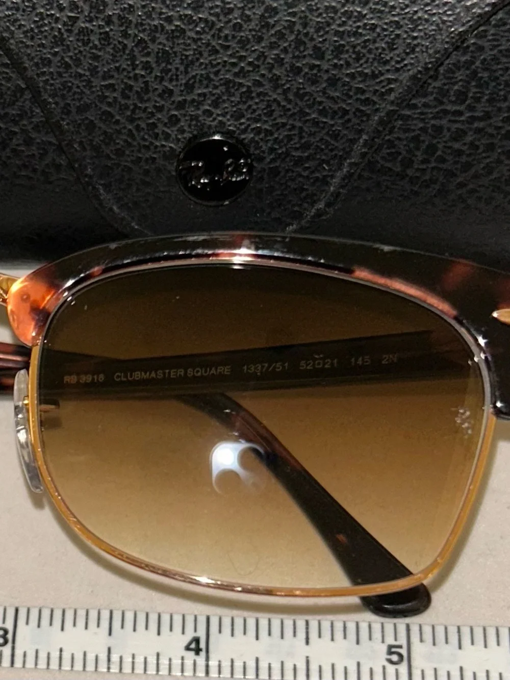 Ray-Ban woman’s Tortoise & Gold Sunglasses with Brown Gradient polarized Lenses